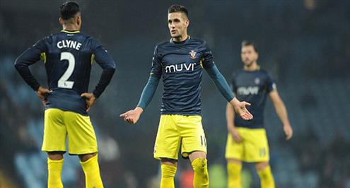 ساوثهامبتون يسقط في كمين أستون فيلا ويهدر نقطتين في وصافة الدوري الإنجليزي.. فيديو 